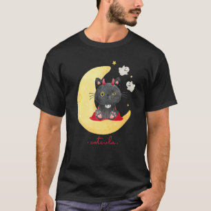 Catcula eine niedliche kleine Katze als Dracula au T-Shirt