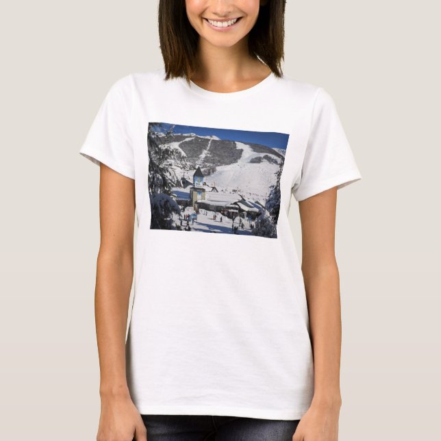 Catedral Skiort, Bariloche Argentinien T-Shirt (Vorderseite)