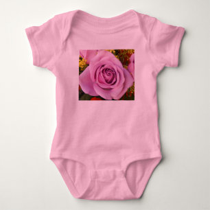 Catejne is not a valid text to translate. However, Baby Strampler