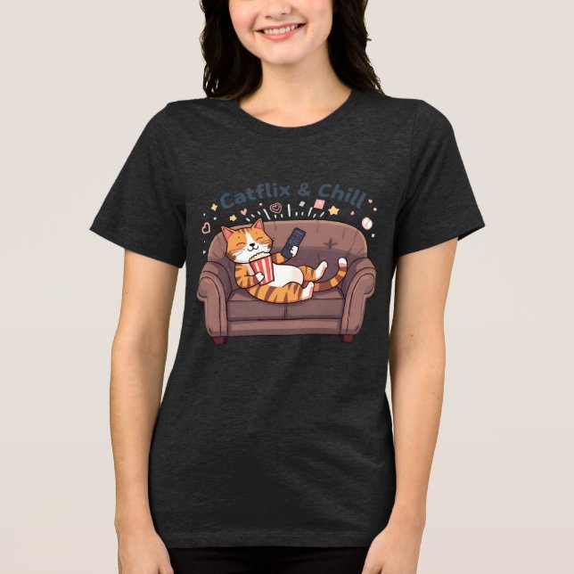 Catflix and Chill Funny Cat Art Tri-Blend Shirt (Vorderseite)