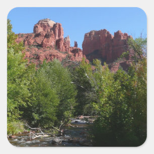 Cathedral Rock and Stream in Sedona Arizona Quadratischer Aufkleber