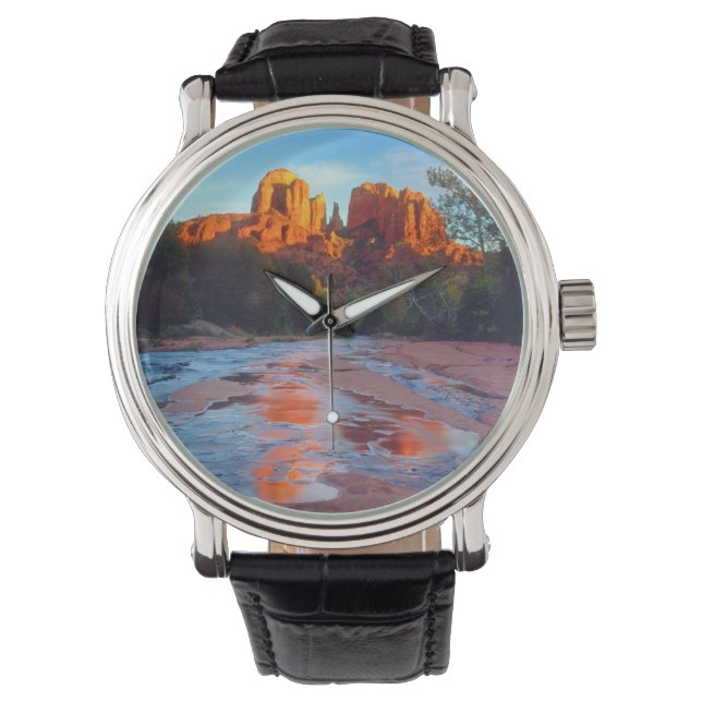 Cathedral Rock reflektiert in der Bucht von Eak be Armbanduhr (Vorderseite)