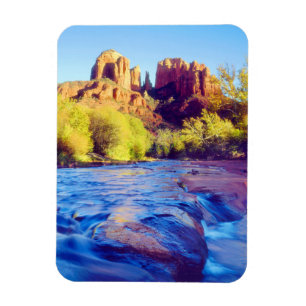 Cathedral Rock spiegelt sich in Oak Creek, Arizona Magnet
