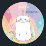 Caticorn Cat Meow-Gical Birthday Kid Runder Aufkleber<br><div class="desc">Magische Caticorn-Halbgärtnerlinie für Mädchen jeden Alters. Niedlicher,  pastellfarbener Regenbogen mit Katzeneinhorn und Sternen. Weitere Party-Vorräte sind ebenfalls verfügbar. Alle editierbar!</div>