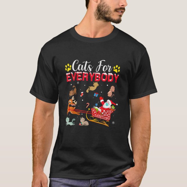 Cats For Everybody Christmas 2021 Cat Sleigh Funny T-Shirt (Vorderseite)