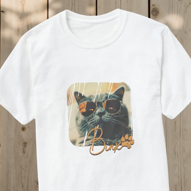 Cat's Modern Simple Cool Grunge Name and Foto T-Shirt (Von Creator hochgeladen)