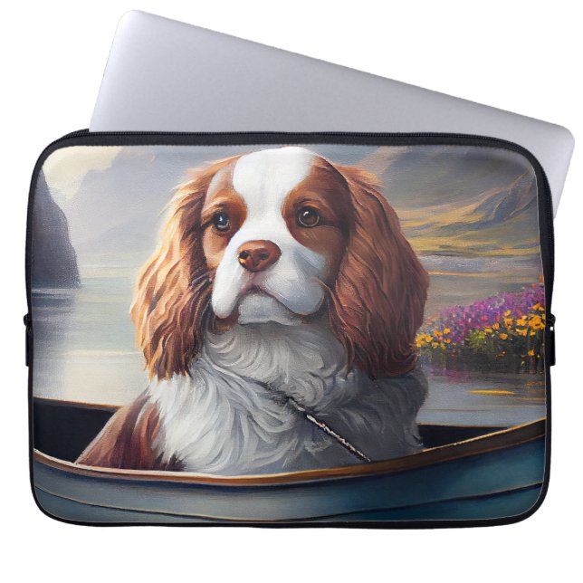 Cavalier King auf einem Paddel: Ein Landschaftlich Laptopschutzhülle (Vorderseite)
