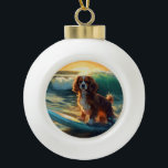 Cavalier King Beach Surfmalerei Keramik Kugel-Ornament<br><div class="desc">Tauchen Sie ein in die spielerische Welt des Kaninchen-Abenteuers mit diesem faszinierenden Bild. Ein gepflegter Hund geht zu den Wellen und reitet geschickt auf einem sonnengeküssten Strand. Das lebendige Kunstwerk vereint wunderbar das Wesentliche der Erregung am Strand, während der Hund furchtlos auf den Wellen reitet und den Geist von Spaß...</div>