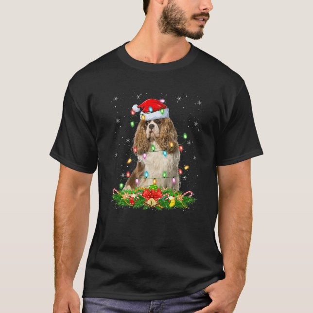 Cavalier King Charles Spaniel Dog Christmas Lights T-Shirt (Vorderseite)