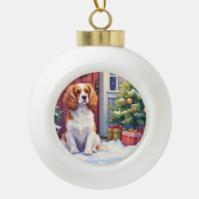 Cavalier King Charles Spaniel Snowy Christmas Keramik Kugel-Ornament (Vorderseite)