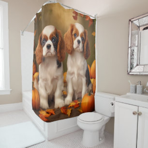 Cavalier King Charles Spaniel Welpe Herbst Kürbis Duschvorhang