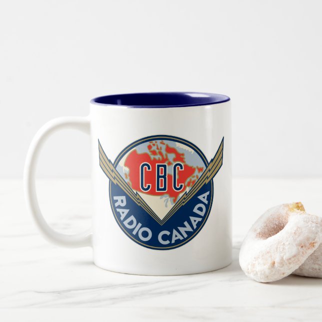 CBC 1940-Logo Zweifarbige Tasse (Mit Donut)