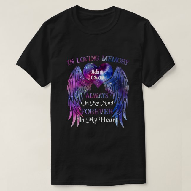CD, die im Love Memory Personalisiert ist, steht m T-Shirt (Design vorne)