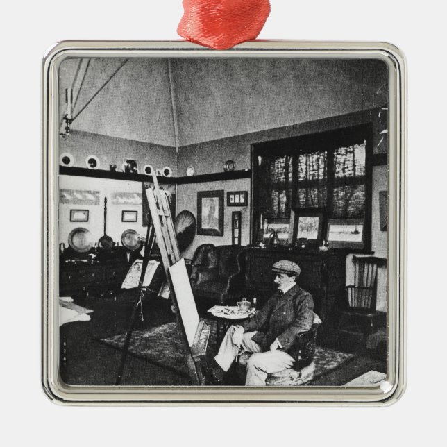 Cecil Aldin in seinem Studio Silbernes Ornament (Vorne)