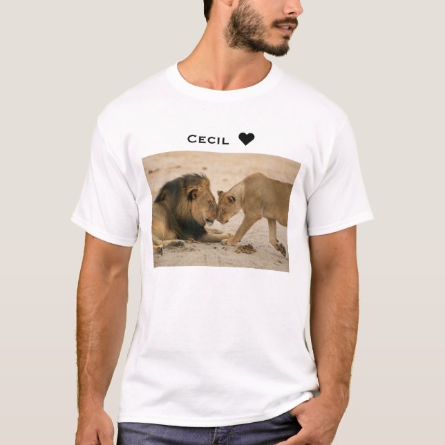 Cecil zeigt irgendeinen Liebe-Löwe u. Löwin T-Shirt (Vorderseite)