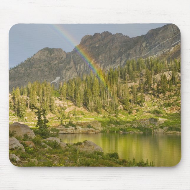 Cecret Lake mit Regenbogen über dem Devil's Castle Mousepad (Vorne)