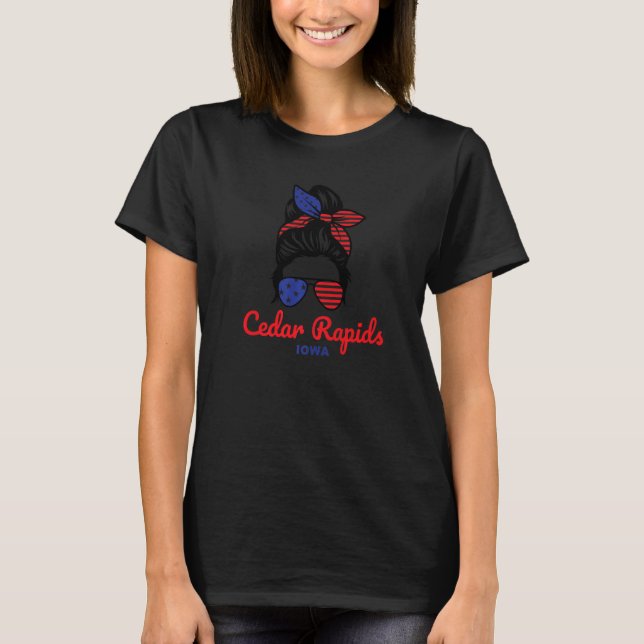 Cedar Rapids Iowa Retro Messy Bun T-Shirt (Vorderseite)