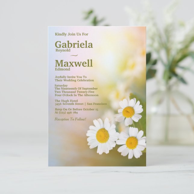 Celebrate Beauty Nature White Daisy Wedding Einladung (Stehend Vorderseite)