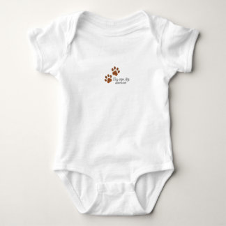 Celebrate first steps im Stil. Baby Bodysuit Strampler
