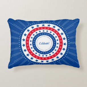 Celebrate Red, White und Blue Stars Dekokissen