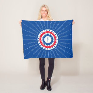 Celebrate Red, White und Blue Stars Fleecedecke