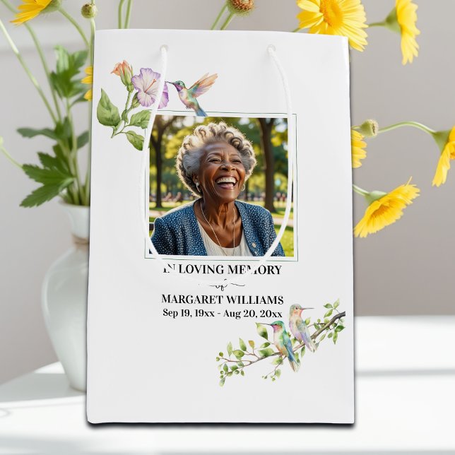Celebration Of Life Hummingbirds Floral Keepsake Mittlere Geschenktüte (Von Creator hochgeladen)