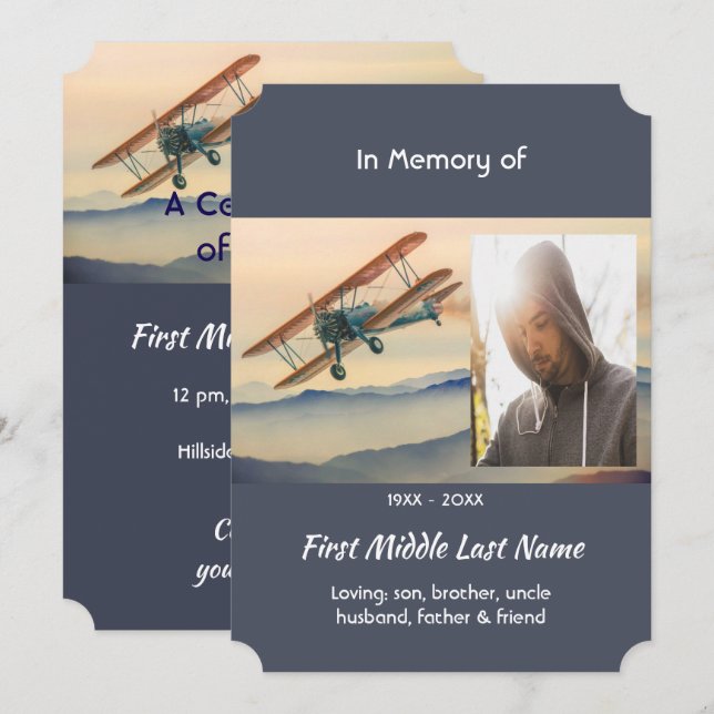 Celebration of Life Service  Clouds Biplane Sky Einladung (Vorne/Hinten)