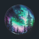 Celestial Aurora Borealis Northern Lights Vivid Pappteller<br><div class="desc">Treten Sie ein in das bezaubernde Reich der Nordlichter mit unseren zauberhaften Tellern aus Papier, die eine lebendige Darstellung zeigen, die die himmlische Pracht des Nachthimmels zu Ihrem kulinarischen Erlebnis bringt. Diese außergewöhnlichen Teller zeigen ein faszinierendes Bild von Wald, Bergen und einen sternenbedeckten Himmel unter der faszinierenden Ausstellung der Aurora...</div>