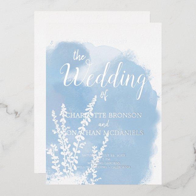 Celestial Blue Botanical Watercolor Wash Wedding Folieneinladung (Vorderseite/Rückseite)