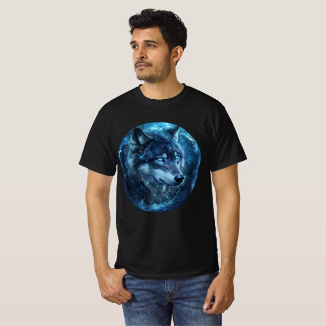Celestial Blue-Eyed Wolf Wall Art T-Shirt (Vorne ganz)