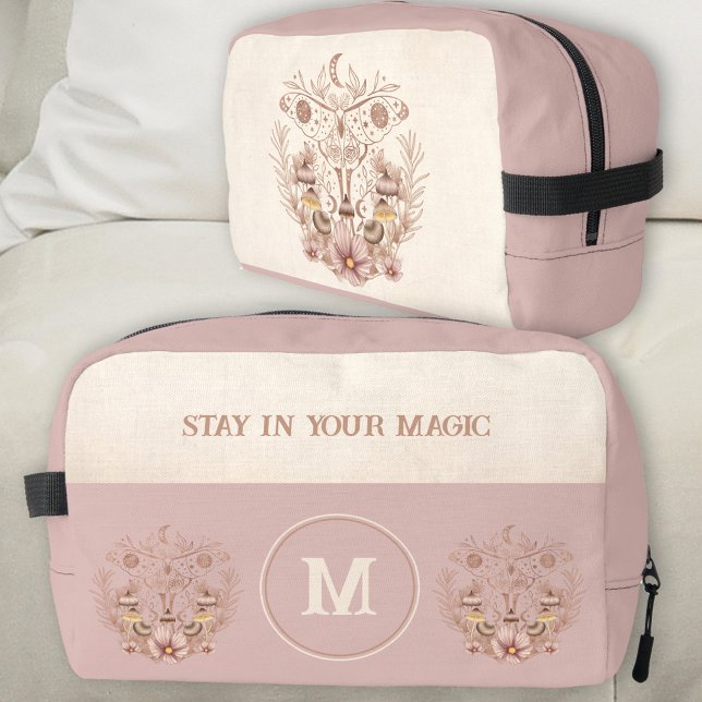 Celestial Boho Moth Mushrooms Monogram Name Waschbeutel (Celestial Boho Moth Mushrooms Monogram Name Dopp Kit)