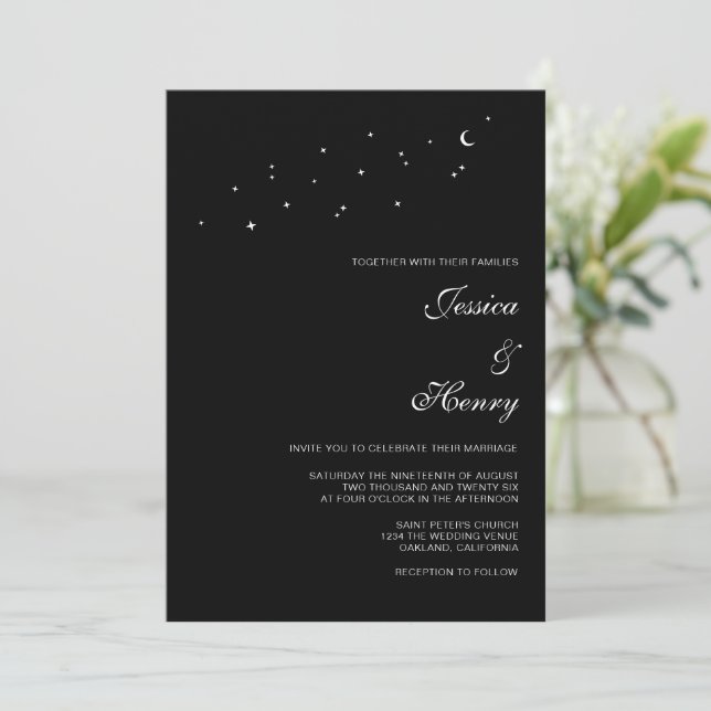 Celestial Elegant Script Minimalistisch Black Wedd Einladung (Stehend Vorderseite)