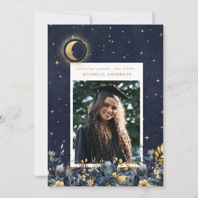 Celestial Floral Moon Graduation Announcement Einladung (Vorderseite)