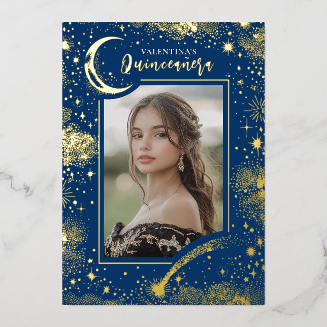 Celestial Gold Stars Moon Night Quinceanera Foto Folieneinladung (Vorderseite)