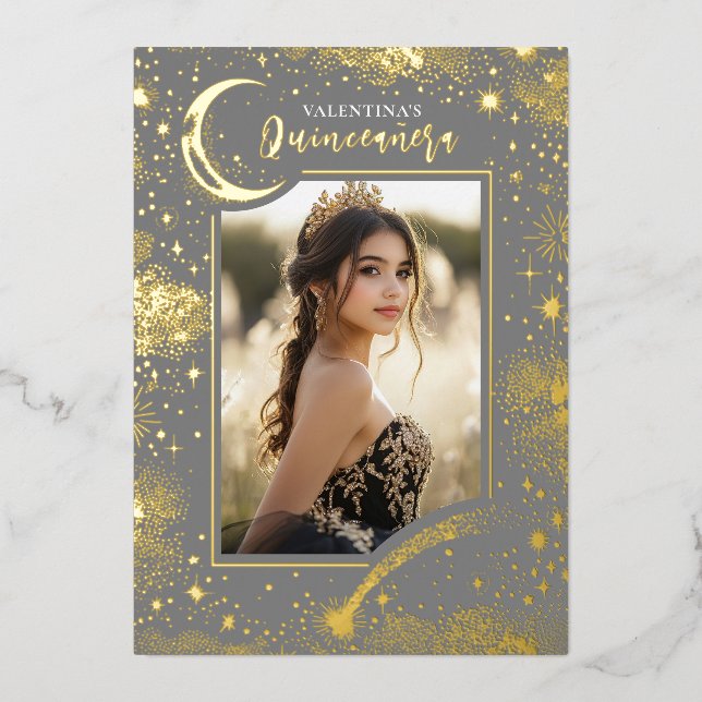 Celestial Gold Stars Moon Night Quinceanera Foto Folieneinladung (Vorderseite)