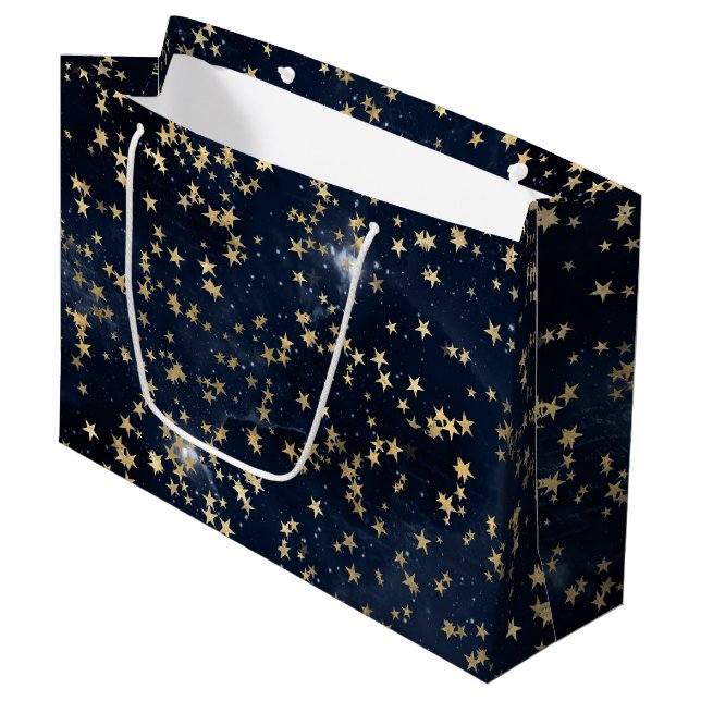 Celestial Golden Stars on Navy Galaxy Background Große Geschenktüte (Vorderseite Schrägansicht)