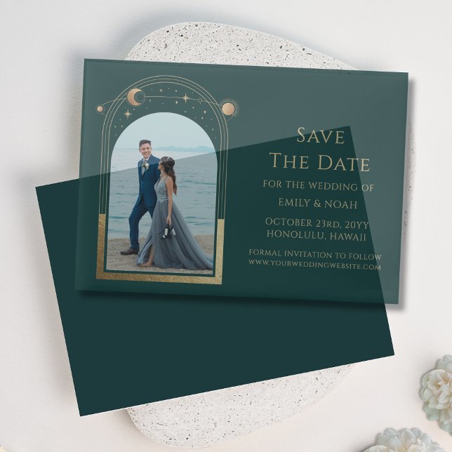 Celestial Green Gold Foto Wedding Save the Date (Von Creator hochgeladen)