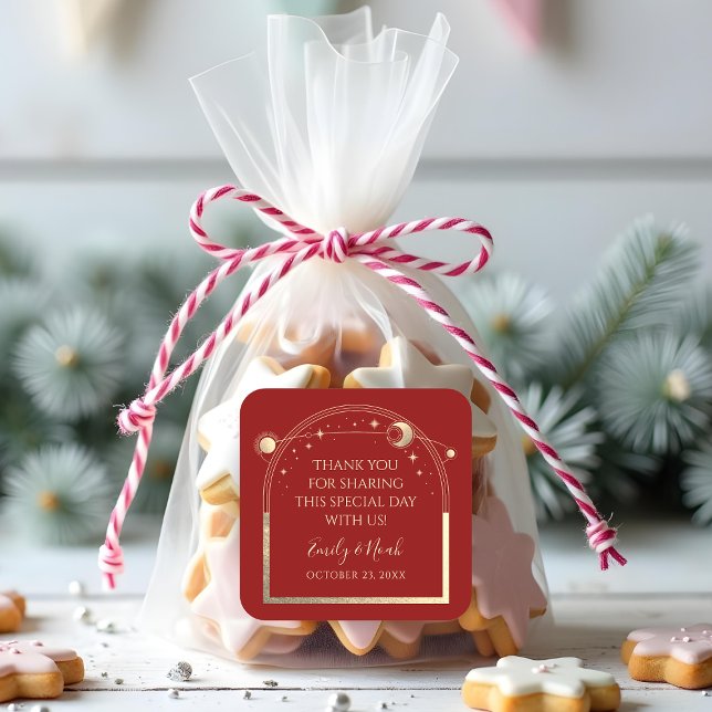 Celestial Red Gold Sun Moon Stars Hochzeit Quadratischer Aufkleber (Von Creator hochgeladen)