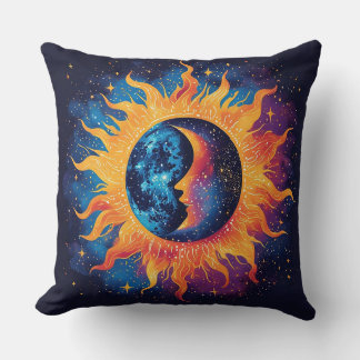 Celestial Sun, Moon, Sterne in lebhaften Farben Kissen