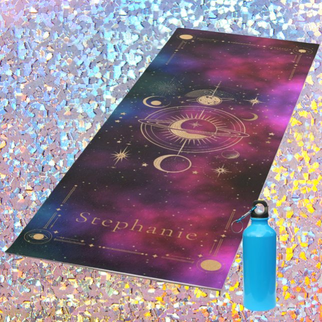 Celestial Universe Monogram Gold Glitzer Burgundy Yogamatte (Celestial Gold Universe Yoga Mat)