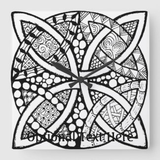 Celtc Knot Black and White Quadratische Wanduhr