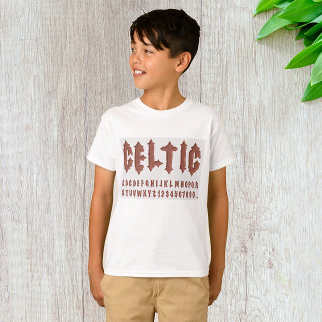 Celtic Alphabet Schriftart T-Shirt (Von Creator hochgeladen)