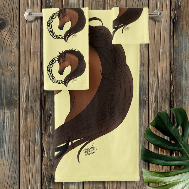 Celtic Brown Horellow Badhandtuch Set (Von Creator hochgeladen)