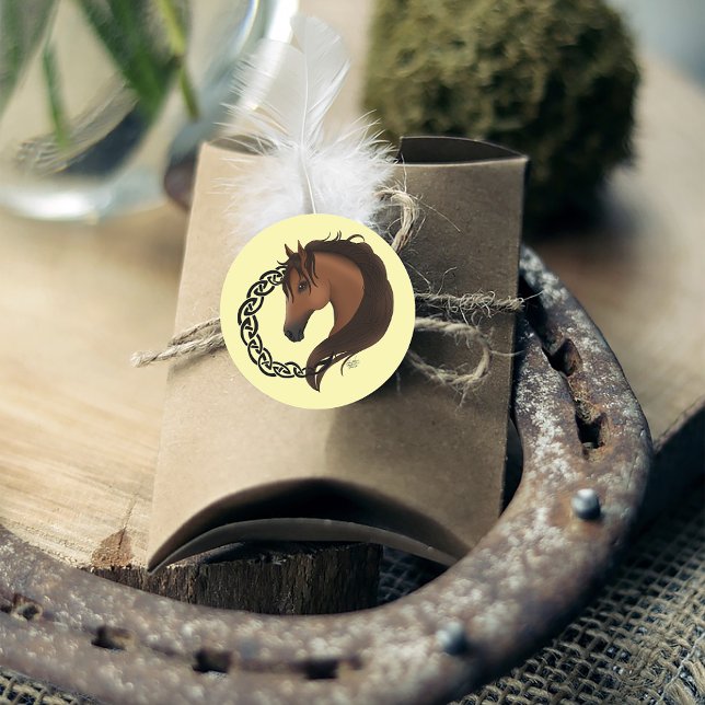 Celtic Brown Horellow Runder Aufkleber (Von Creator hochgeladen)