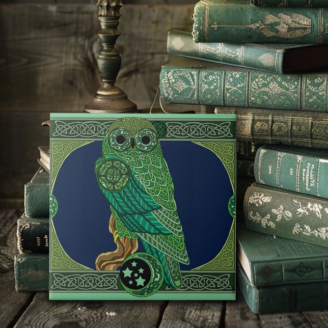 Celtic Green Owl Fliese (Von Creator hochgeladen)