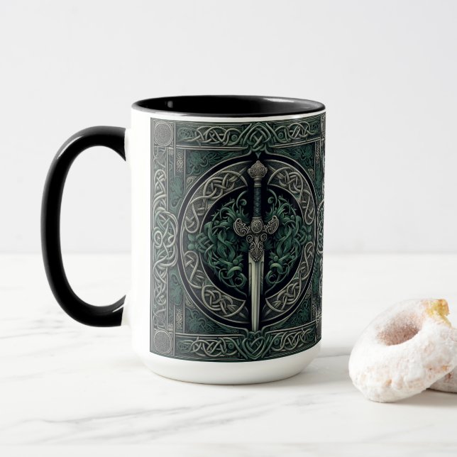 Celtic Green und Silver Sword Tasse (Mit Donut)
