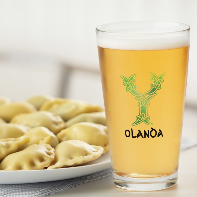 Celtic Knot Decorative Hauptstadt Y aus dem 16. Ja Glas (Von Creator hochgeladen)