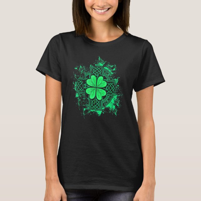 Celtic Knot Irish Shamrock Three Leaf C St Patrick T-Shirt (Vorderseite)