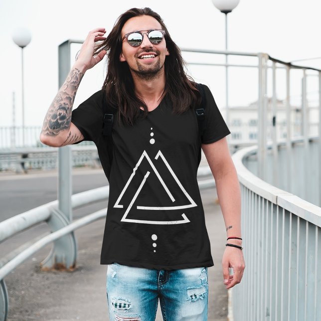 Celtic Knot Triangle T-Shirt (Von Creator hochgeladen)