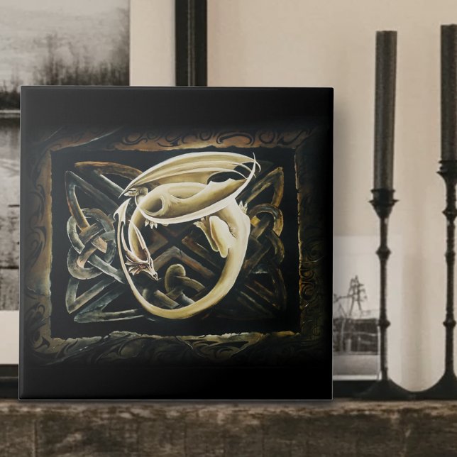 Celtic Knot Work Cream Dragon Fliese (Von Creator hochgeladen)